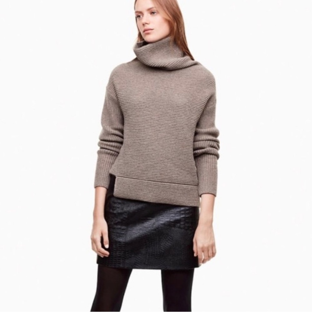 Aritzia Babaton Mikas wool cashmere sweater size extra small
